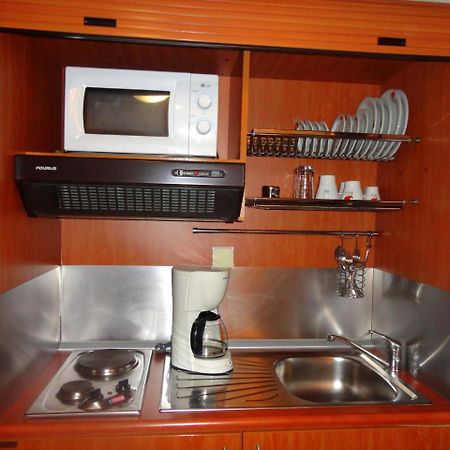 Lirio Guest House Makrakomi ภายนอก รูปภาพ