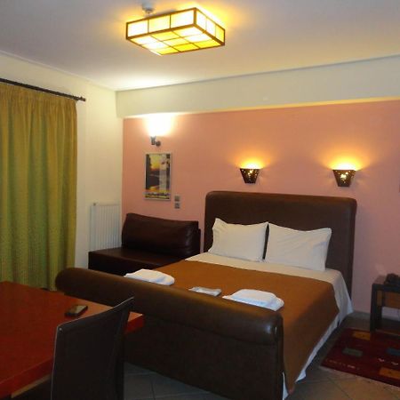 Lirio Guest House Makrakomi ภายนอก รูปภาพ