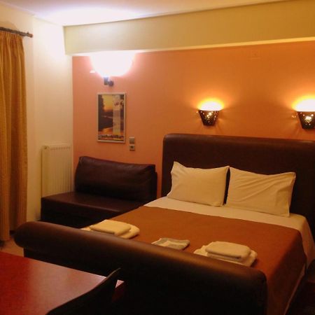 Lirio Guest House Makrakomi ภายนอก รูปภาพ