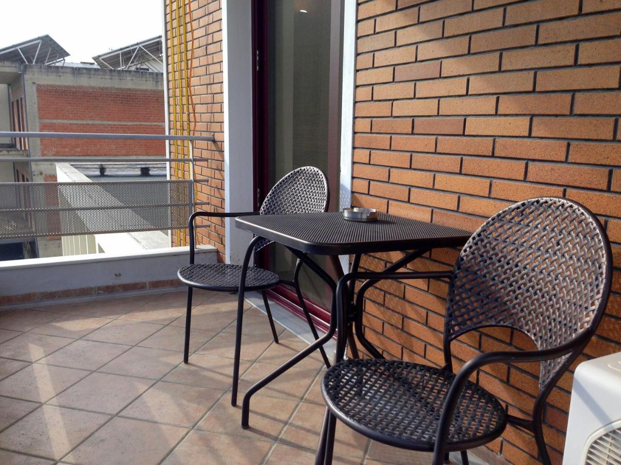 Lirio Guest House Makrakomi ภายนอก รูปภาพ