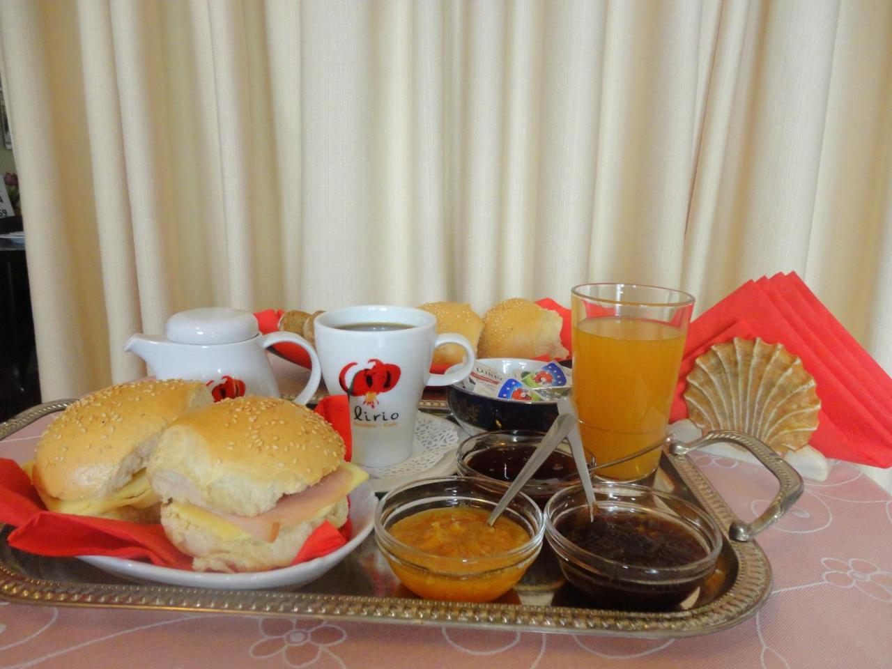 Lirio Guest House Makrakomi ภายนอก รูปภาพ