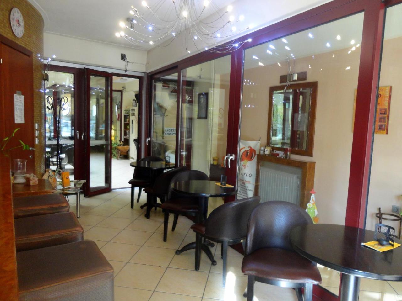 Lirio Guest House Makrakomi ภายนอก รูปภาพ