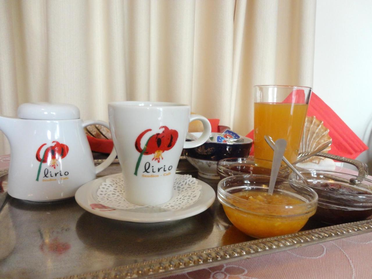 Lirio Guest House Makrakomi ภายนอก รูปภาพ