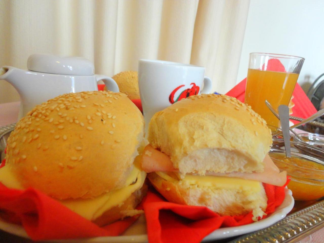 Lirio Guest House Makrakomi ภายนอก รูปภาพ