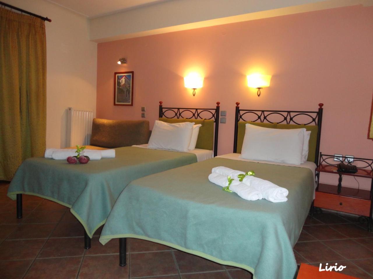 Lirio Guest House Makrakomi ภายนอก รูปภาพ