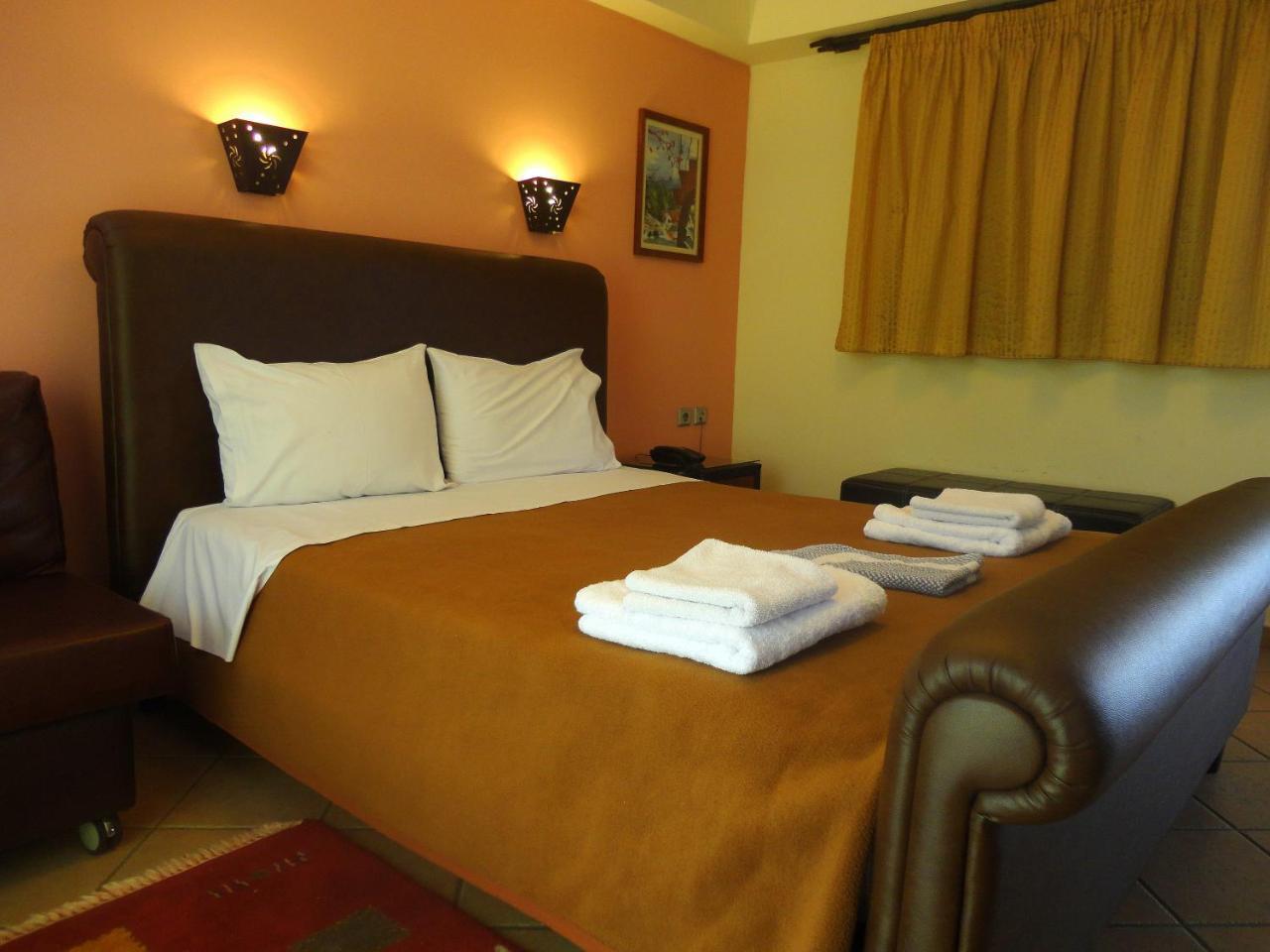 Lirio Guest House Makrakomi ภายนอก รูปภาพ
