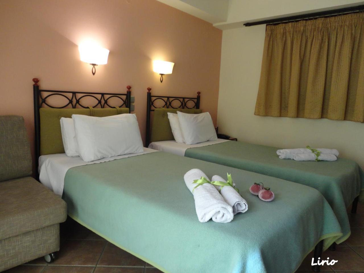 Lirio Guest House Makrakomi ภายนอก รูปภาพ